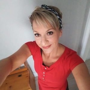 Meet your Posher, Robin